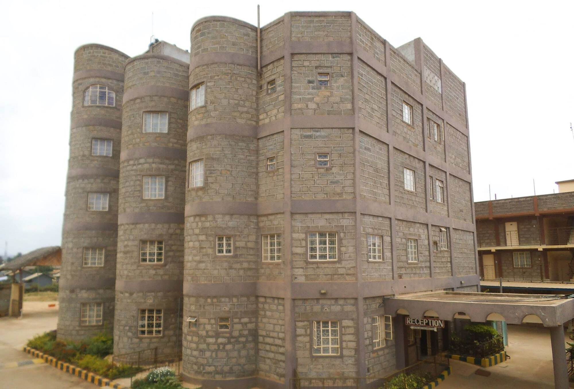 Nanyuki Simba Lodge المظهر الخارجي الصورة